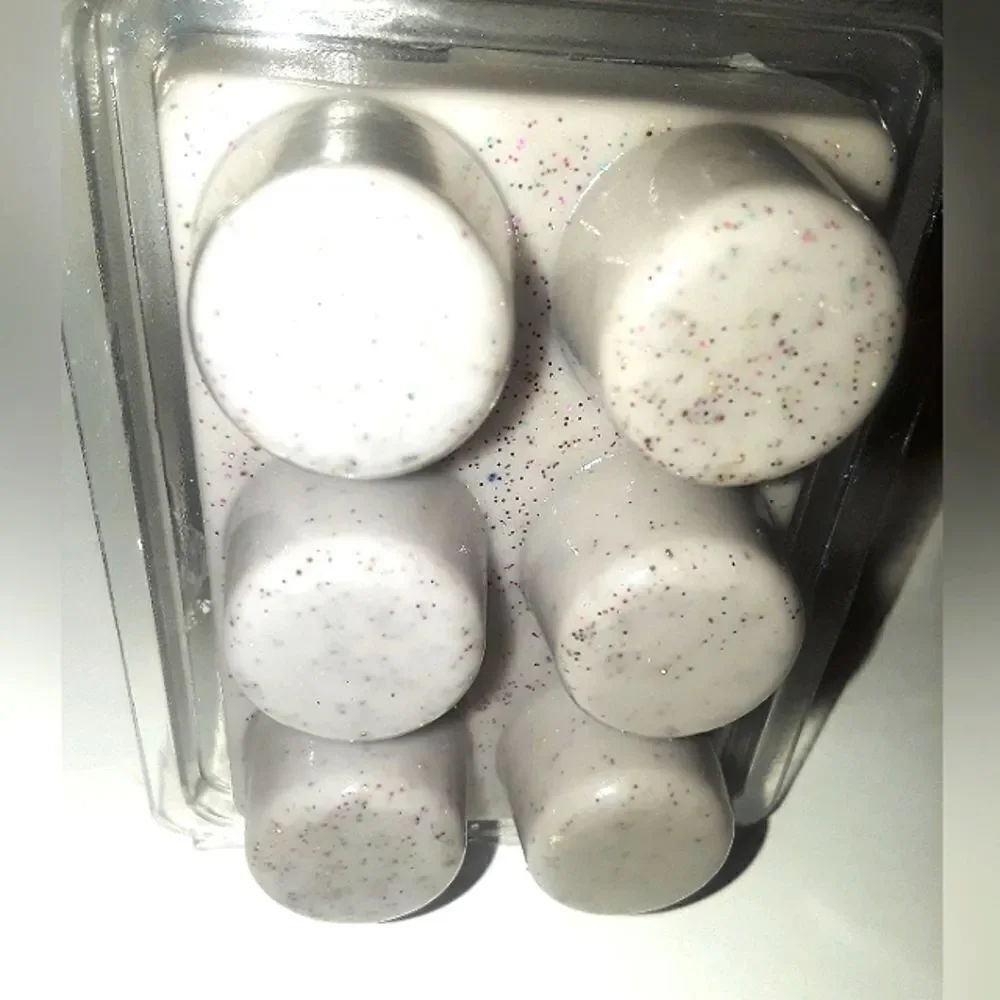 Hand Crafted Snow Angel waxmelt Rounds